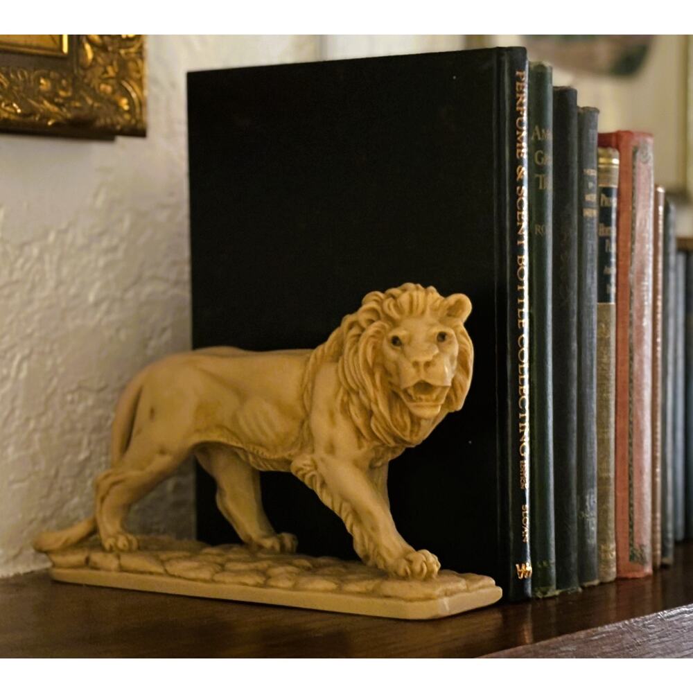 Vintage Lion Figurine Sculpture Statue Resin Single Bookend Decor